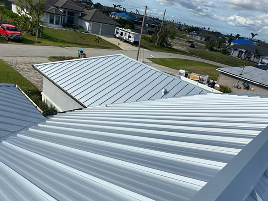 Metal Roof Installation Top Hat Roofing Southwest Florida